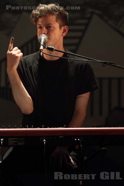 PERFUME GENIUS - 2012-09-13 - PARIS - Cafe de la Danse - 